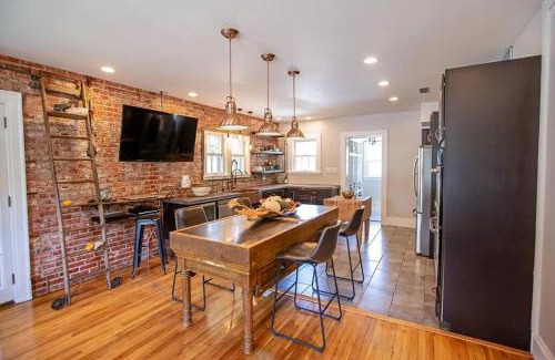 Hastings Casa | Iconic Historic Home
