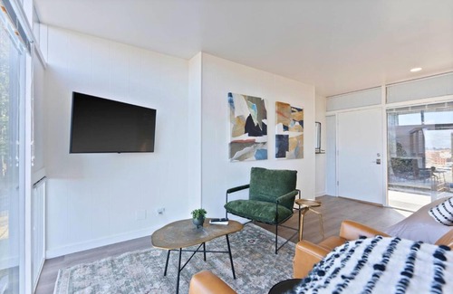 Cliff - Cannon Apartamento | Iconic Modern Stay w Free Parking