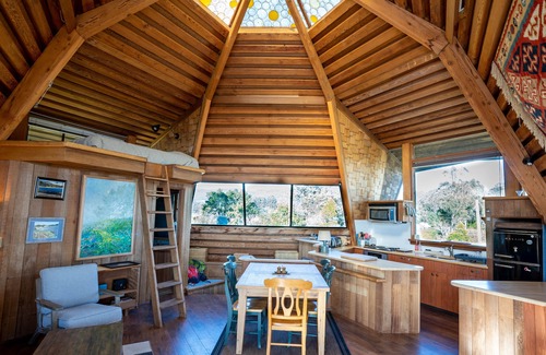 Bolinas Casa | Iconic Mushroom House. Ocean Views, Walk to Beach and Sauna!