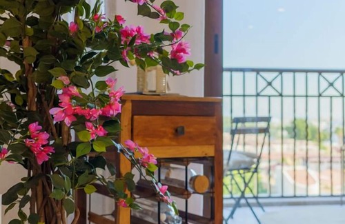 Al Sufouh 1 Apartamento | Iconic Views Apt With Balcony Close to the Beach