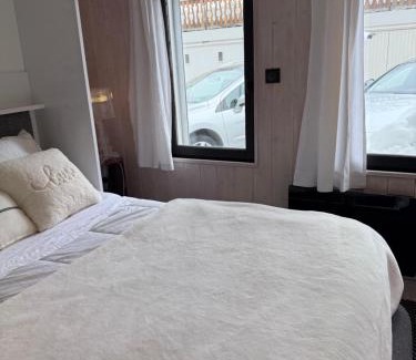 Jeux Apartamento | Idéal Cosy Lumineux Central calme Fonctionnel & Beau