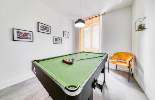 Saint-Etienne Apartamento | IDÉAL Pro & Familles, Billard, Borne Arcade, Netflix et Disney Plus, Jeu Bonus OFFERT
