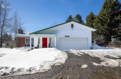 Cascade Cabina | Idaho Mountain Getaway near Lake Cascade