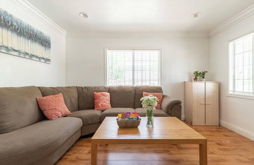 Alhambra Casa | Ideal Alhambra Home for Family Vacations