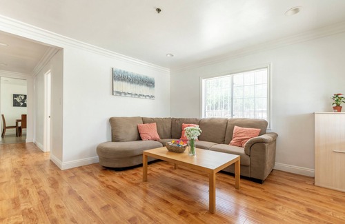 Alhambra Casa | Ideal Alhambra Home for Family Vacations