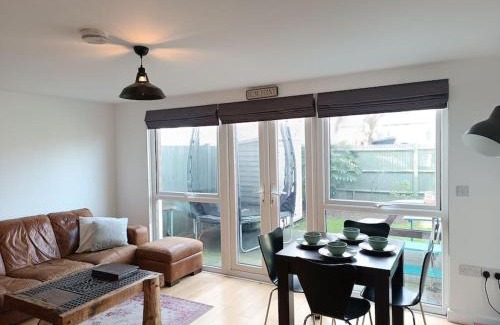 Brighton Casa | Ideal Brighton Escape ,Cosy & Free Parking- Matt House