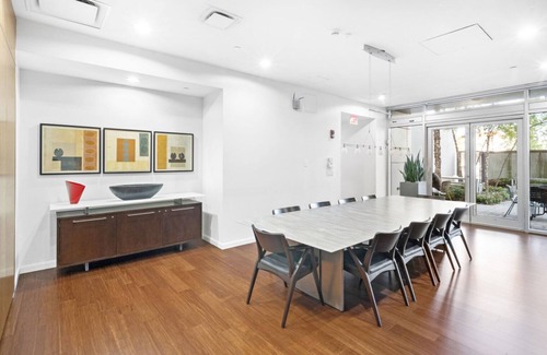 Cambridgeport Apartamento | Ideal Central Square 1BR w/ W/D, by Blueground