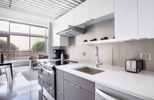 Central Square Casa | Ideal Central Square Jr 1BR w/ W/D & Gym, nr Central T, by Blueground
