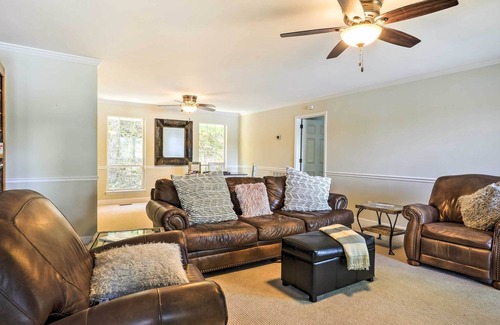 Soddy-Daisy Casa | Ideal Chickamauga Lake Home + Dock & Fire Pit