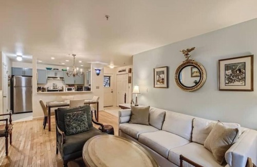 Lower Arapahoe Casa | Ideal Downtown 1 BDR Near Shops & Trails