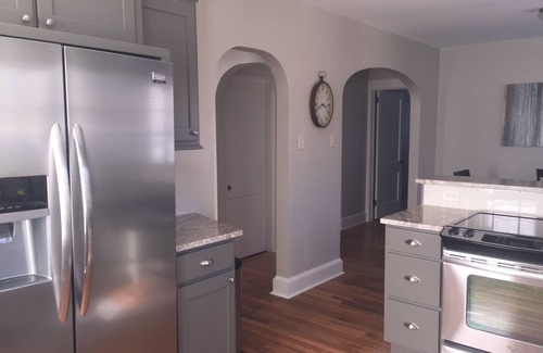 Brevard Casa | ¡Ubicación ideal en el centro! Hermoso bungalow vacacional recientemente renovado