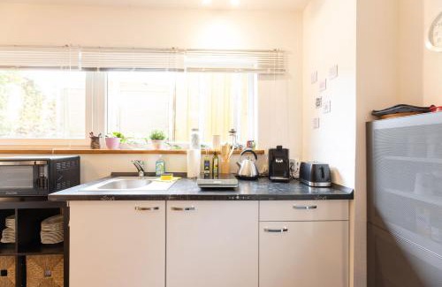 Adelsdorf Apartamento | Ideal für kurze Aufenthalte – gemütliches 1-Zimmer-Apartment
