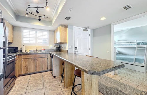 New Smyrna Beach Condominio | Ideal Family Friendly Beach Vacay. Beachfront & Steps to Flagler Ave