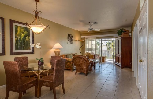 Marco Island Hotel | Ideal Family Suite, Olde Marco Classic 2BR w/ Full Kitchen & Porch