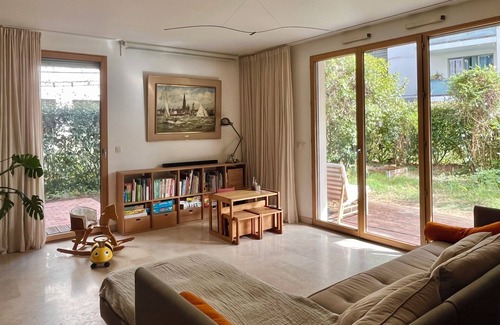 Tonkin Sud Apartamento | Ideal for families: garden and terrace near the park