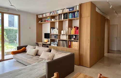 Tonkin Sud Apartamento | Ideal for families: garden and terrace near the park