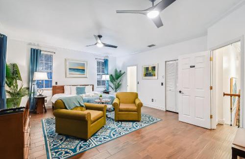 Bayshore Casa | Ideal for Groups! Sleeps 14, Pool, Spa Near Downtown