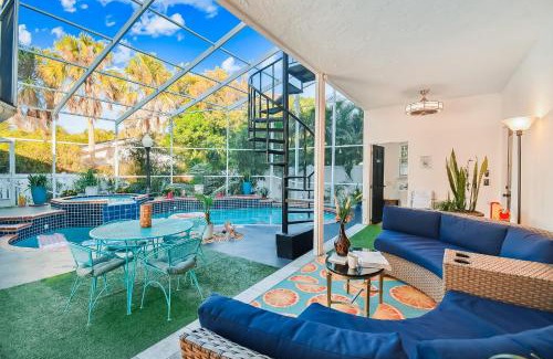 Bayshore Casa | Ideal for Groups! Sleeps 14, Pool, Spa Near Downtown
