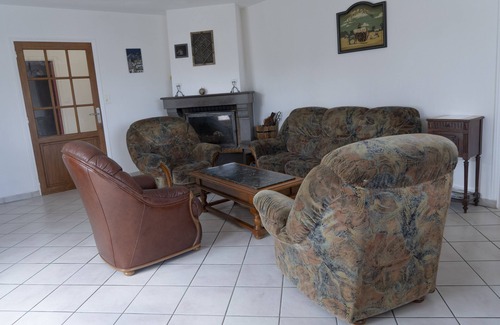 Saint-Bonnet-pres-Orcival Casa | Ideal for family vacations, pets welcome!