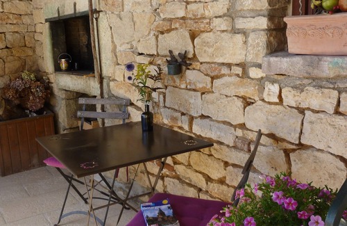 Fragnes Cabaña | Escapada ideal para dos personas, encanto, relajación, cultura y enoturismo, una acogida meticulosa.