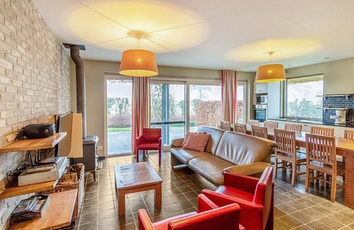 Alveringem Casa | Ideal Holiday Home in Gijverinkhove with Terrace, Garden