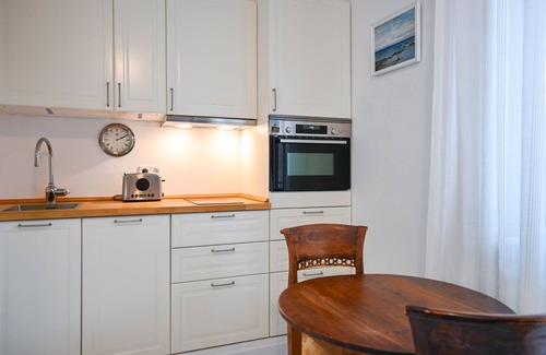 Arroyo de la Vega Apartamento | Vivienda Ideal: Espacio Acogedor en Alcobendas con Terraza Privada