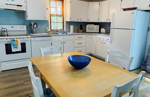 Rye Casa | ¡UBICACIÓN IDEAL! ¡UN BLOQUEO A JENNESS BEACH! ¡Las reservas de verano comienzan en enero!