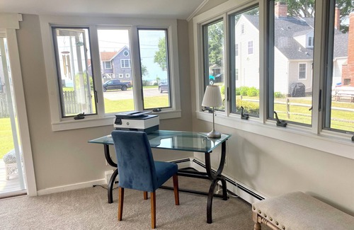 Madison Casa | Ideal Madison vacation home just steps to private beach!