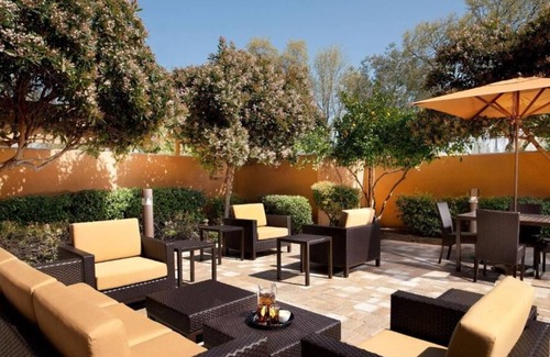 San Ramon Complejo | Ideal Mix of Comfort and Value! Outdoor Pool, Pet-friendly, Free Parking!
