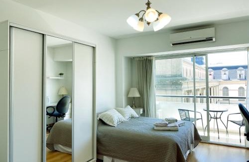Balvanera Apartamento | Ideal para unas semanas en el Centro, con Balcon, Pileta y Laundry, cerca del Subte