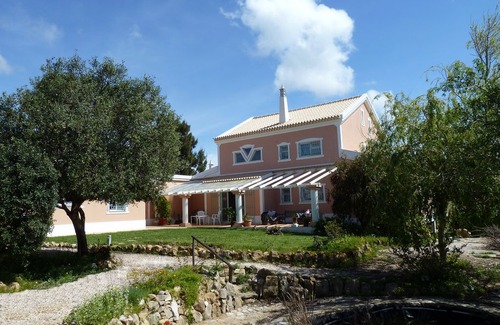 Funchal Villa | oasis ideal de paz, en lo alto de una colina a las afueras de Lagos, con vistas fabulosas.