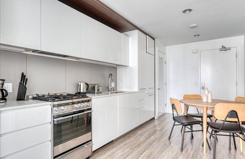South Beach Apartamento | Ideal Rincon Hill 1BR w/ W/D, Gym & Pool, near Tech HQs, by Blueground