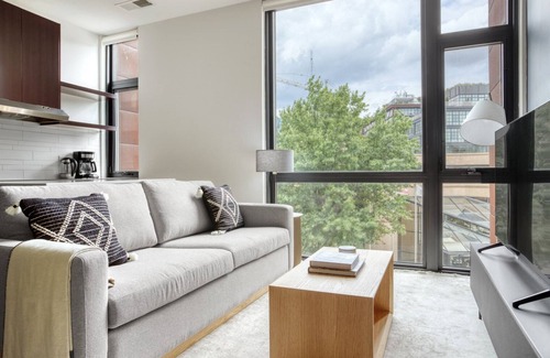 Shaw Apartamento | Ideal Shaw Studio w/ Gym, W/D & Roof, near U Street, by Blueground
