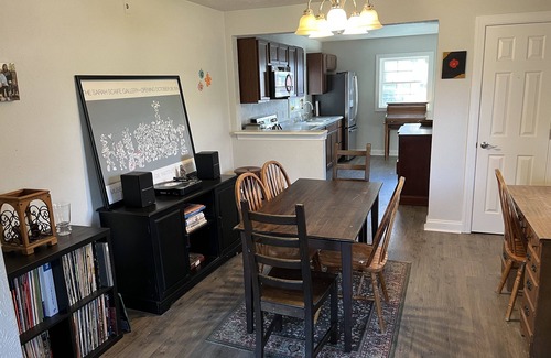 Gray Casa | Ideal spot for fall adventures - 10 min. from Ligonier. Pets welcome.