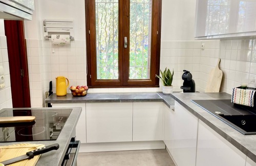 Saint-Didier Casa | Ideal summer house: swimming pool, air conditioning, shady garden and pétanque!