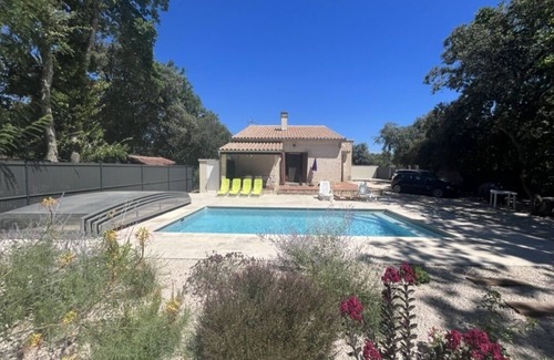 Saint-Didier Casa | Ideal summer house: swimming pool, air conditioning, shady garden and pétanque!