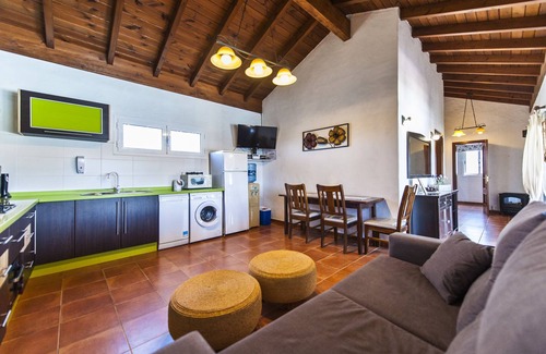 La Oliva Villa | chalet ideal para el descanso,con piscina y jacuzzi,buenas vistas a las montañas