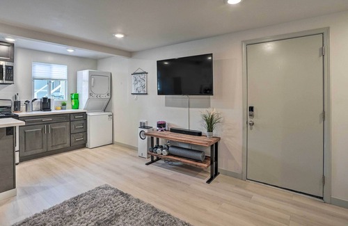 Dimond Casa | Ideally Located Oakland Home w/ Private Yard!