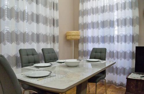 Old Town Apartamento | Ideally Situated Corfu Old Town Family Retreat