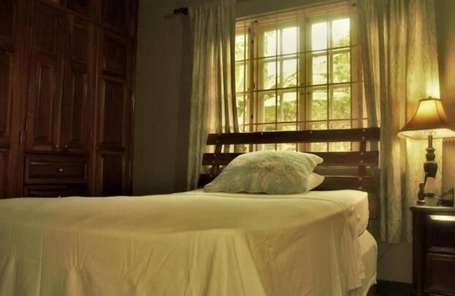Ocho Rios Casa | Idilo Escape
