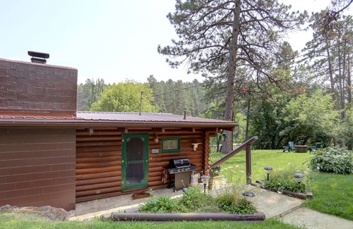 Rimrock Casa | Idle Rest Log Cabin en The Creek, ubicado en el centro de Black Hills Adventures