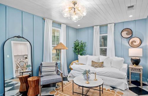 Fredericksburg Casa | Idle Wild Cottage - Hot Tub & Fire Pit