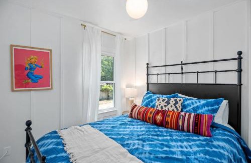 Fredericksburg Casa | Idle Wild Cottage - Hot Tub & Fire Pit