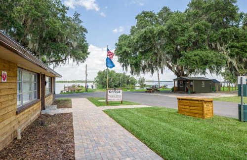 Lake Panasoffkee Otro | Idlewild Lodge and RV Park