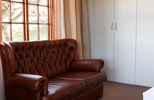Okhahlamba Apartamento | Idube Guest House