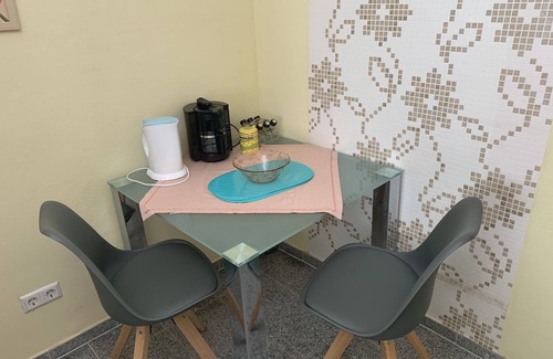 Edigheim Apartamento | Apartamento idílico de 1 ZKB, tranquilo, cerca de BASF para viajeros de vacaciones / negocios