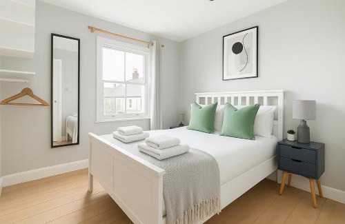Sands End Apartamento | Idyllic 2 Bed Balcony Flat Chelsea Harbour