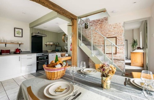 Hawkhurst Cabaña | Idyllic 2- Bedroom barn with amazing views