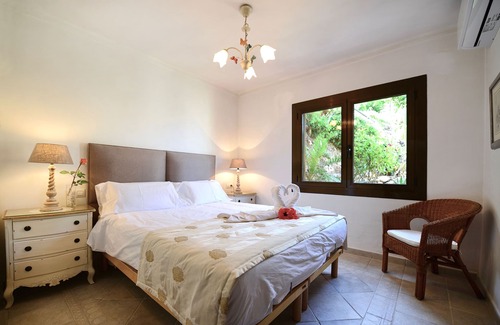 Port d'Andraitx Apartamento | Idílico apartamento en Mallorca con una gran terraza privada y vistas al mar.