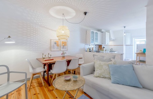 Santo Estevao Apartamento | Idyllic Alfama Apartments, by the River